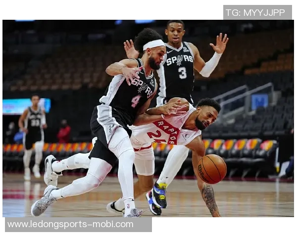 文班首发表现优异切特带队战绩显著替补出场遭遇连败 文班首发表现优异切特带队战绩显著替补出场遭遇连败