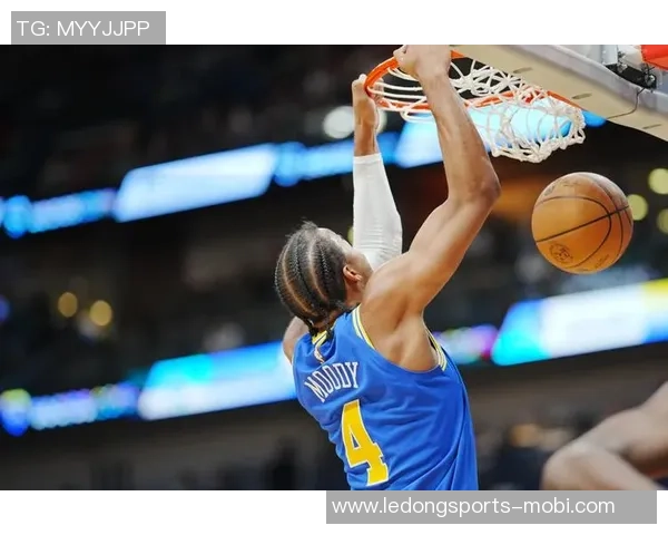 曼恩表现出色全队最高得分21分6篮板助球队奋战难阻失利之路 曼恩表现出色全队最高得分21分6篮板助球队奋战难阻失利之路